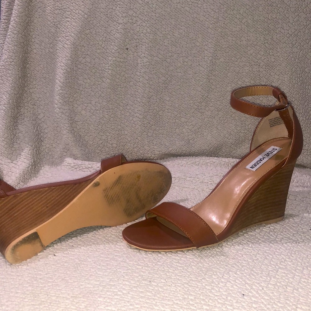 Steve Madden Wedges - Picture 2 of 2